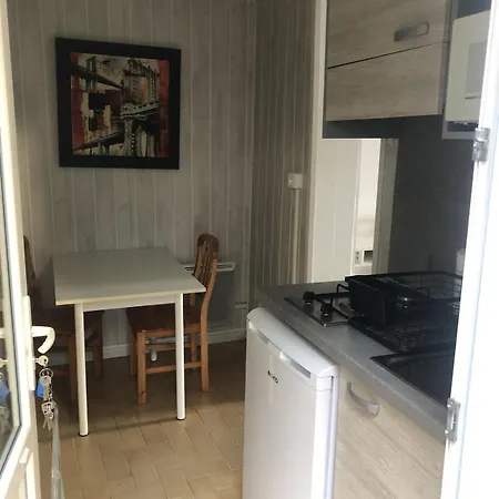 23 M2 Henri Iv, Centre-ville Proche Des Thermes Ξενοδοχείο με διαμερίσματα 3*